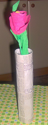 váza z papiera